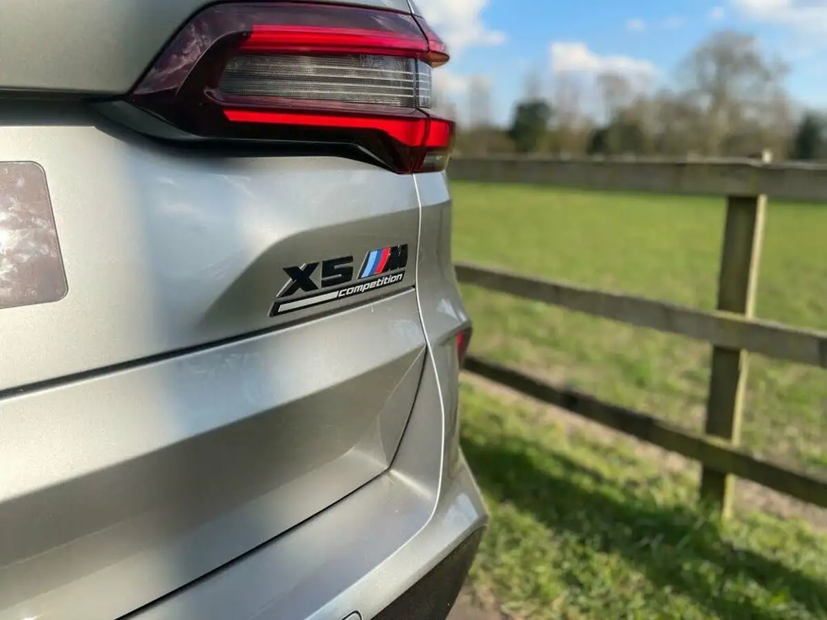 2020-bmw-x5-44-m-competition-big-10