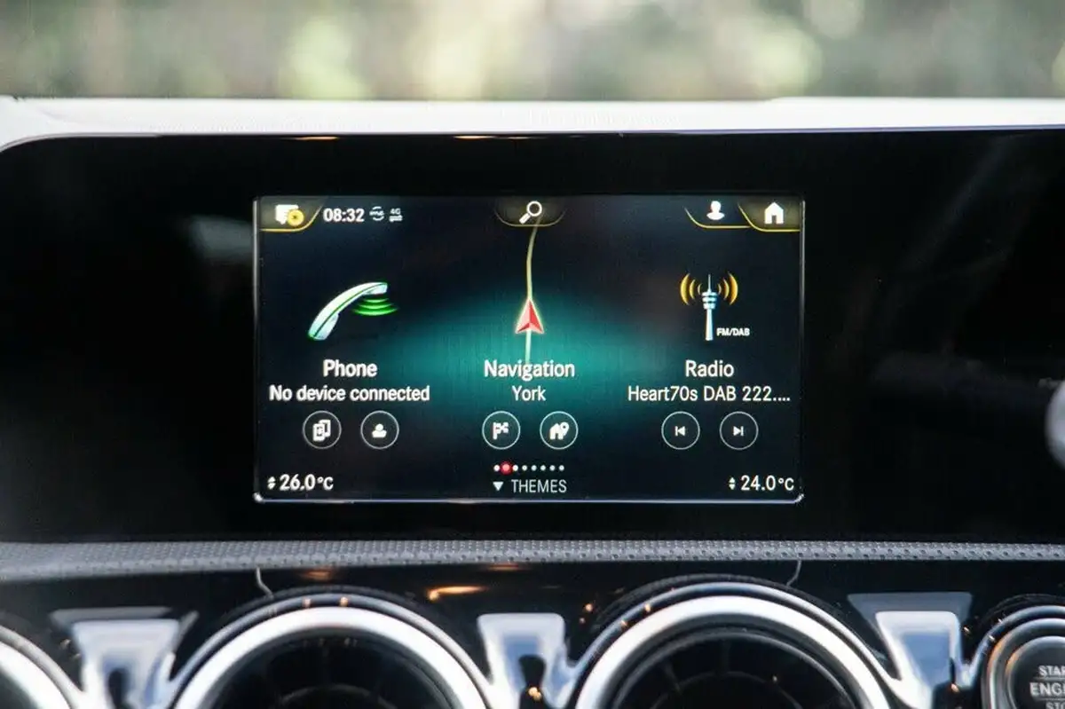 2020-mercedes-benz-a-class-13-a200-amg-line-hatchback-5d-big-18