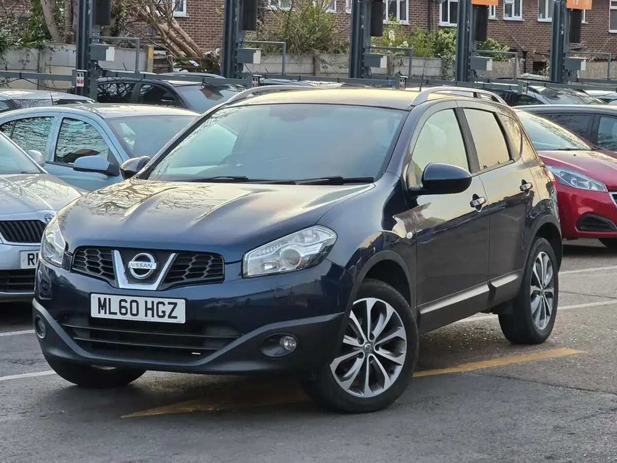 2010-nissan-qashqai-16-tekna-ss-big-0