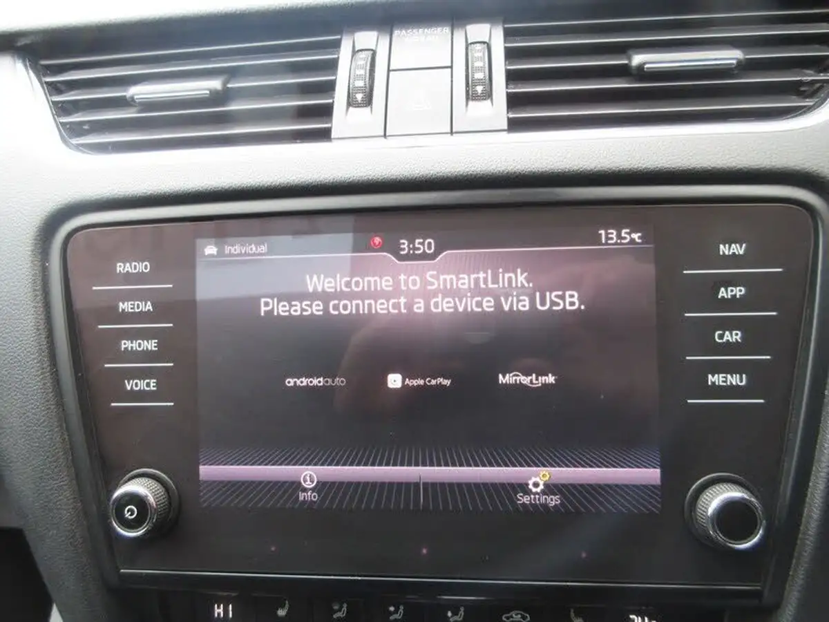 2019-skoda-octavia-15-tsi-se-l-estate-dsg-big-16