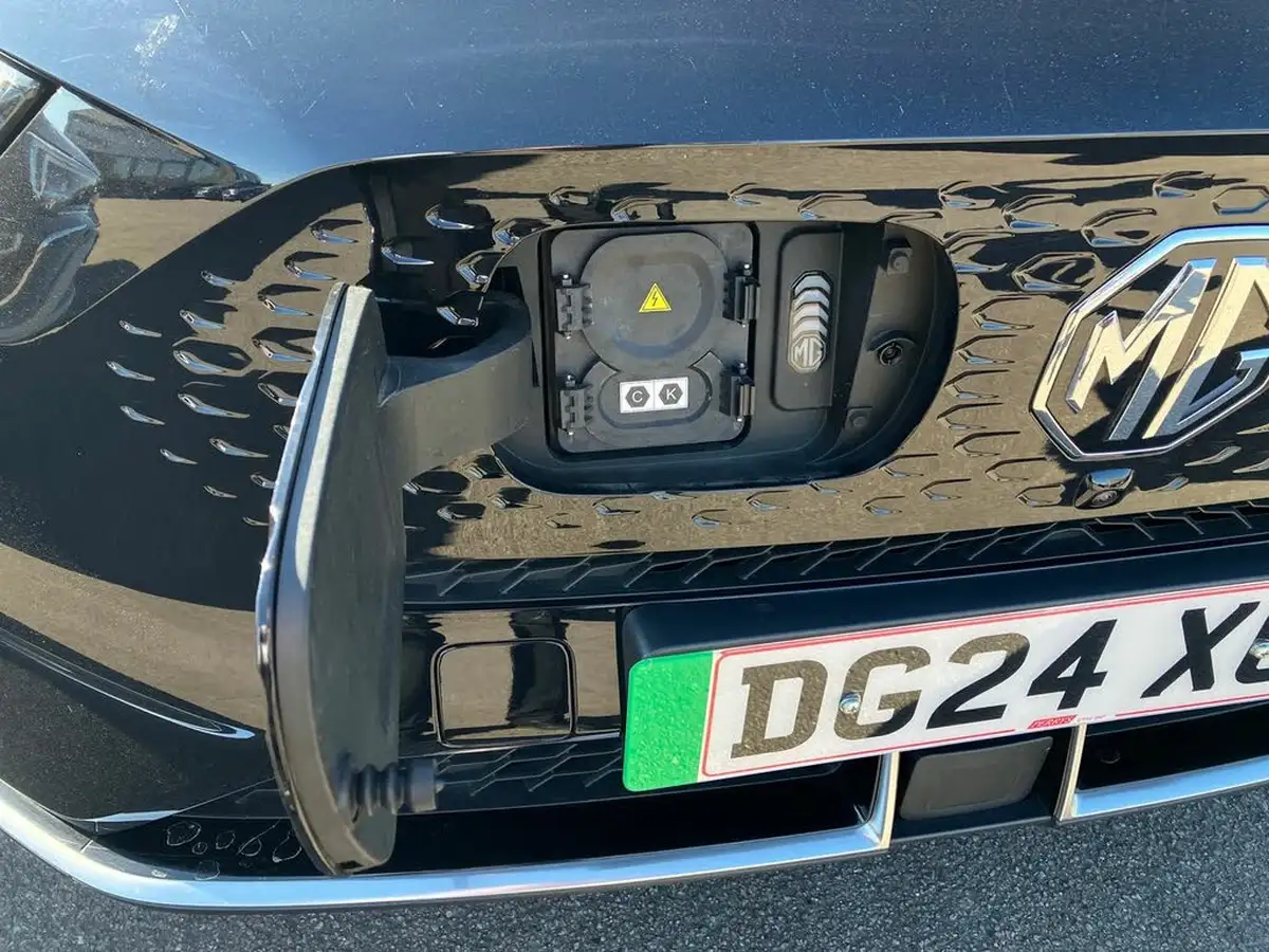 2024-mg-zs-suv-e-trophy-connect-ev-176ps-big-37