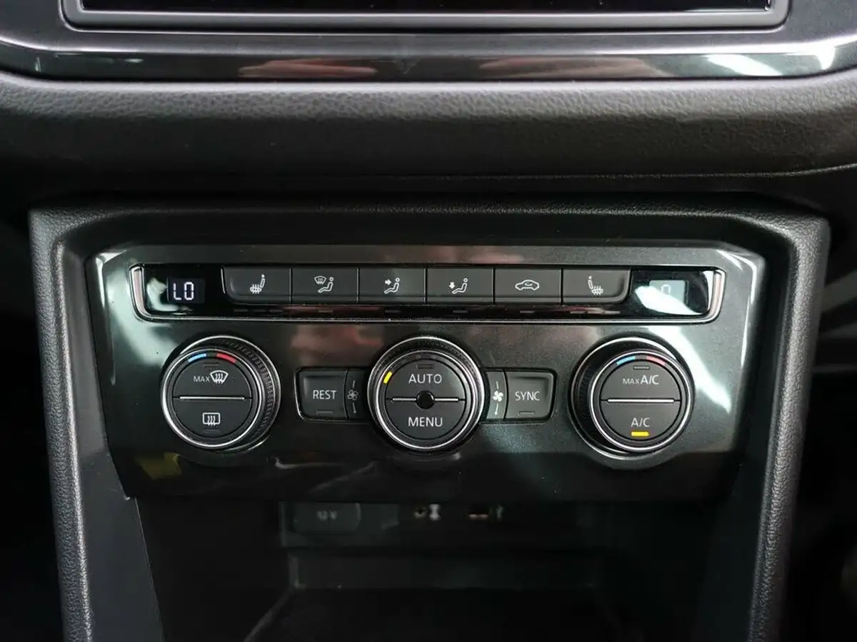 2017-volkswagen-tiguan-20tdi-sel-150ps-4motion-bmt-ss-big-23
