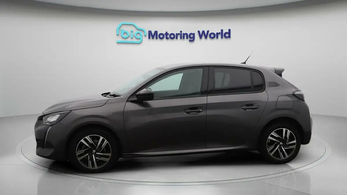 2023-peugeot-208-12-puretech-allure-premium-100ps-eat8-big-4