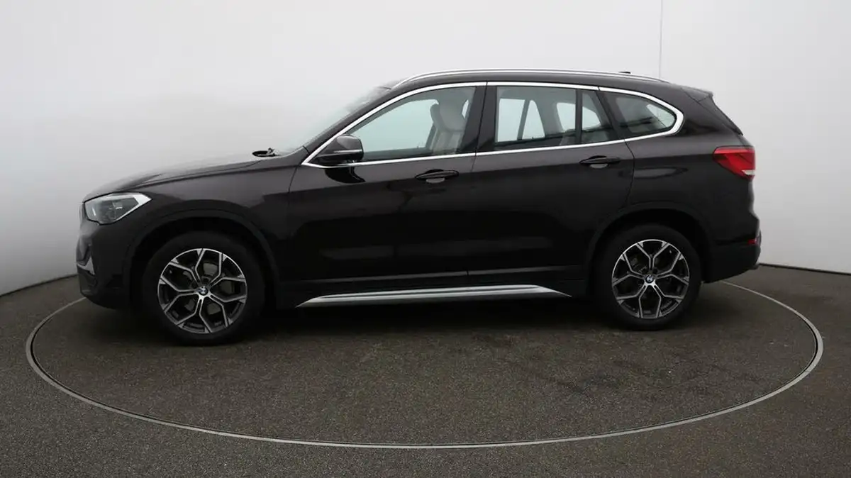 2022-bmw-x1-20td-sdrive18d-xline-sport-auto-big-58
