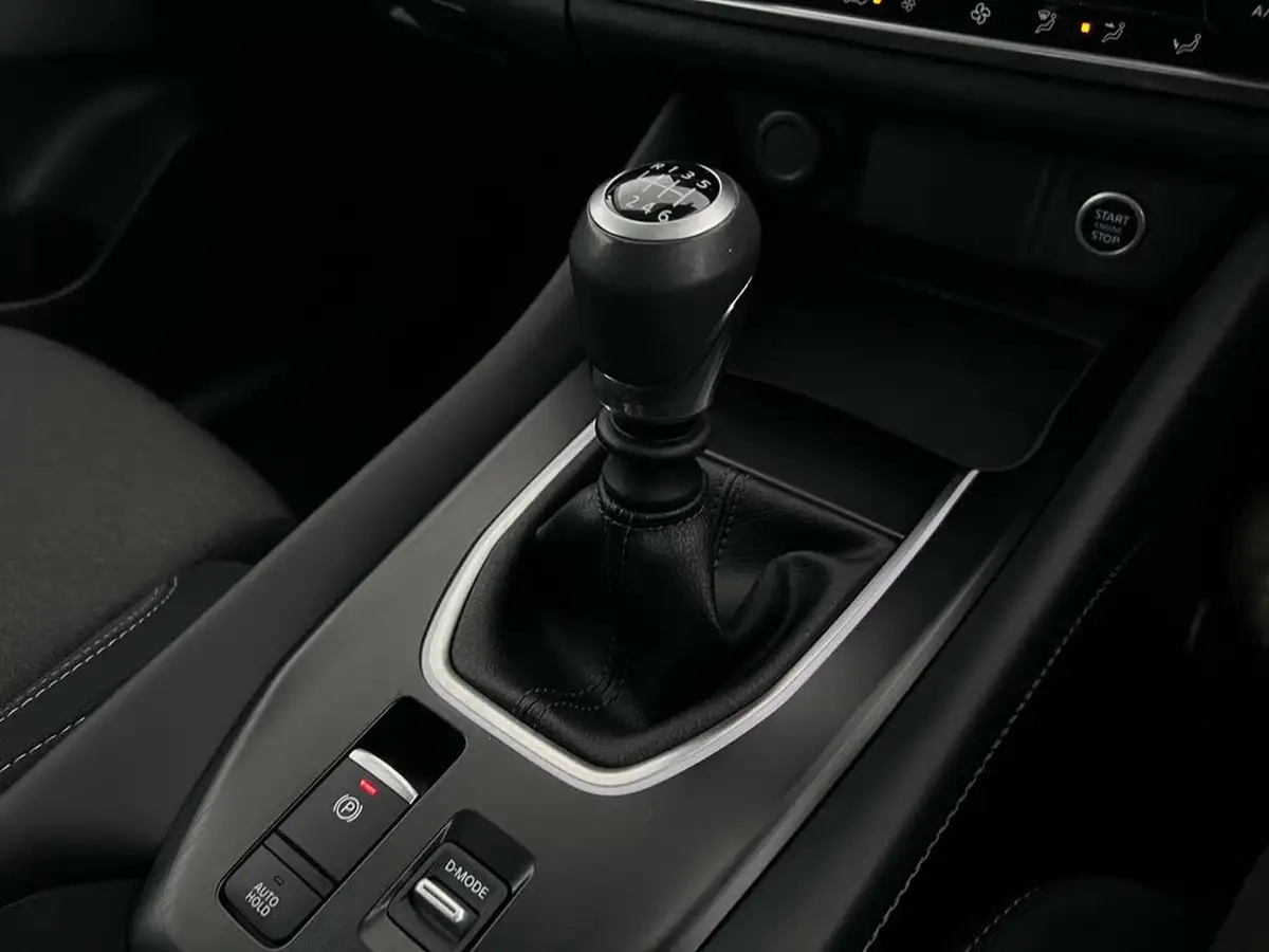 2022-nissan-qashqai-13-dig-t-n-connecta-140ps-big-30