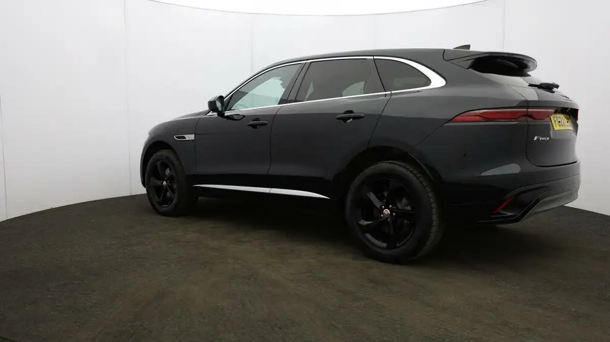 2022-jaguar-f-pace-20-d200-r-dynamic-s-big-57