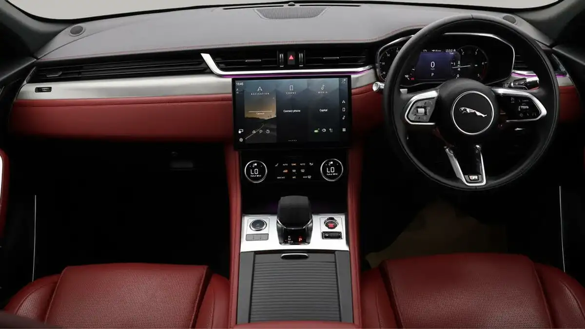 2022-jaguar-f-pace-20-d200-r-dynamic-s-big-12
