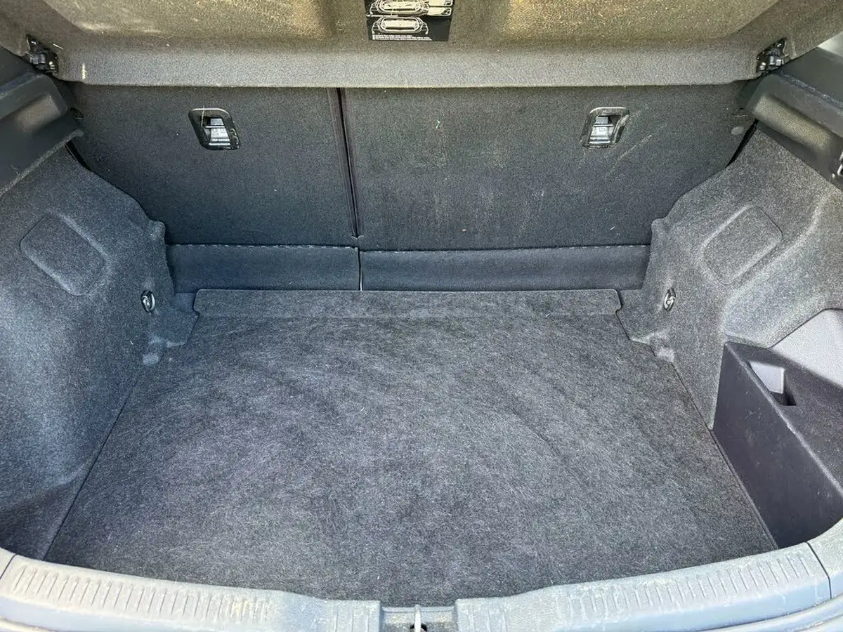 2014-toyota-auris-18-vvt-i-hsd-icon-plus-hatchback-big-8
