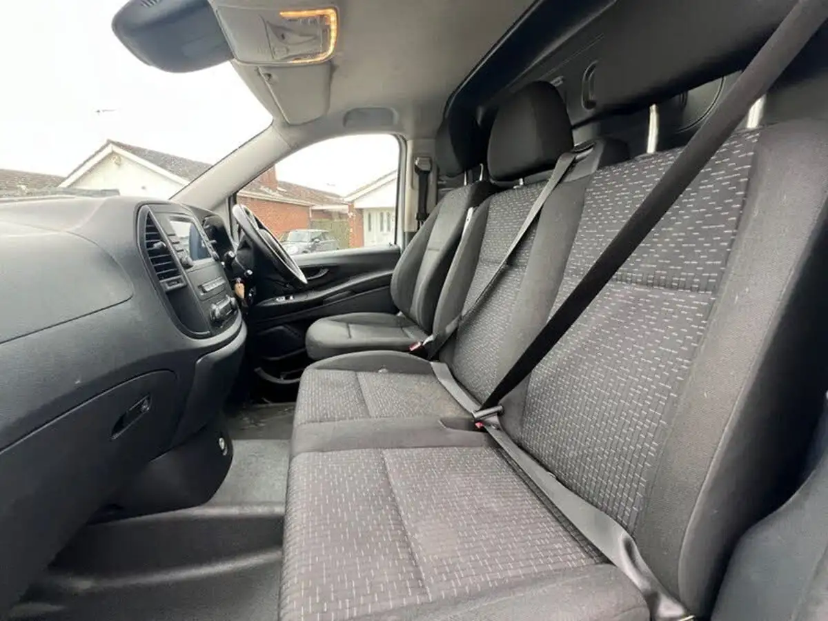 2021-mercedes-benz-vito-20cdi-114-progressive-l2-134bhpeu6dt-panel-1749cc-9g-tronic-big-7