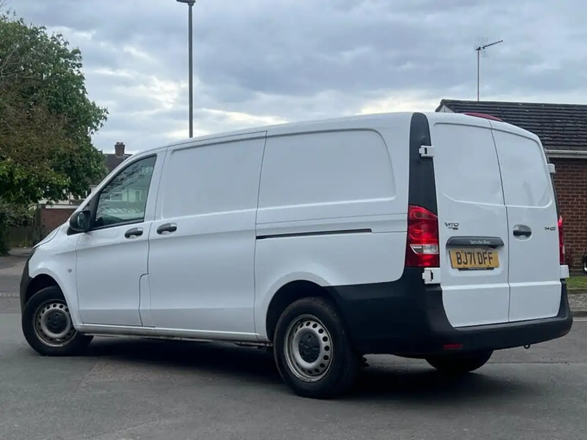 2021-mercedes-benz-vito-20cdi-114-progressive-l2-134bhpeu6dt-panel-1749cc-9g-tronic-big-30
