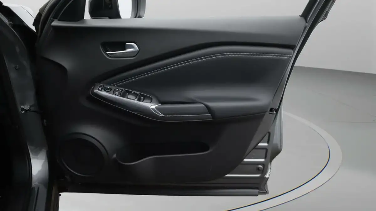 2024-nissan-juke-16-hybrid-n-connecta-big-15