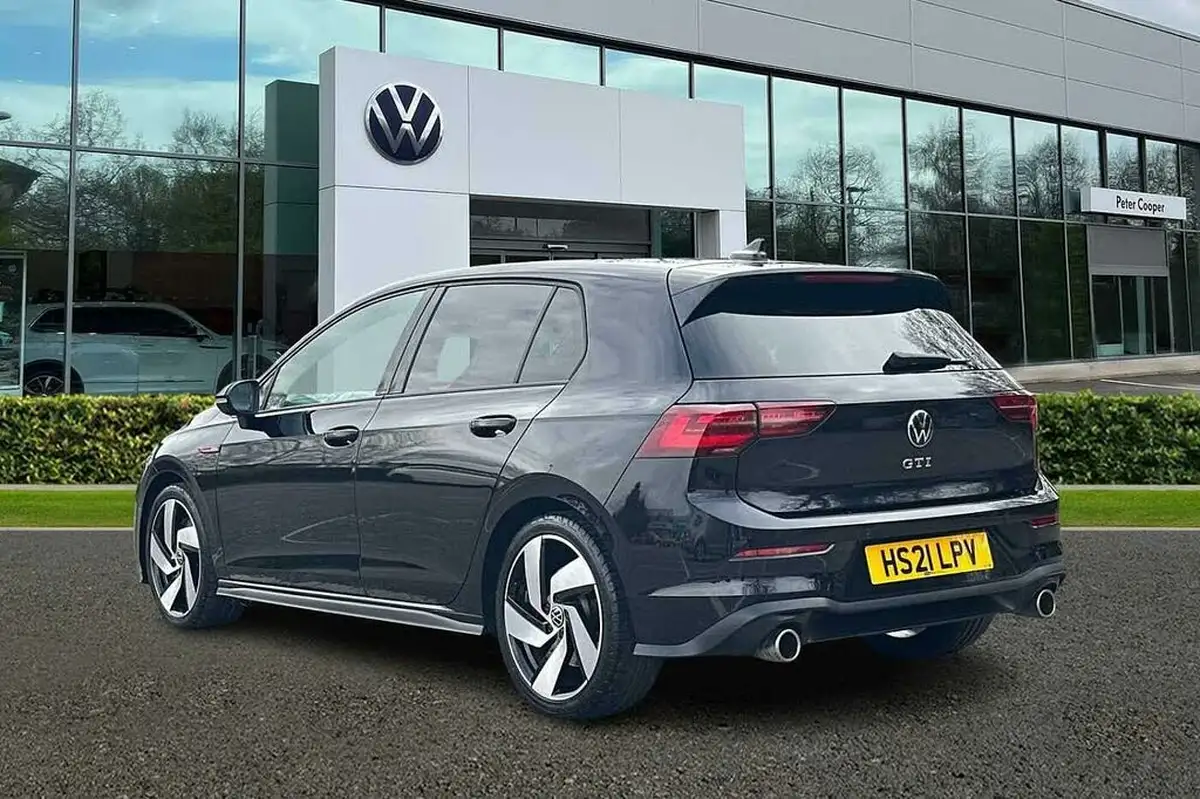 2021-volkswagen-golf-20-tsi-gti-dsg-big-2