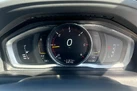 2016-volvo-xc60-20td-d4-r-design-nav-geartronic-small-6