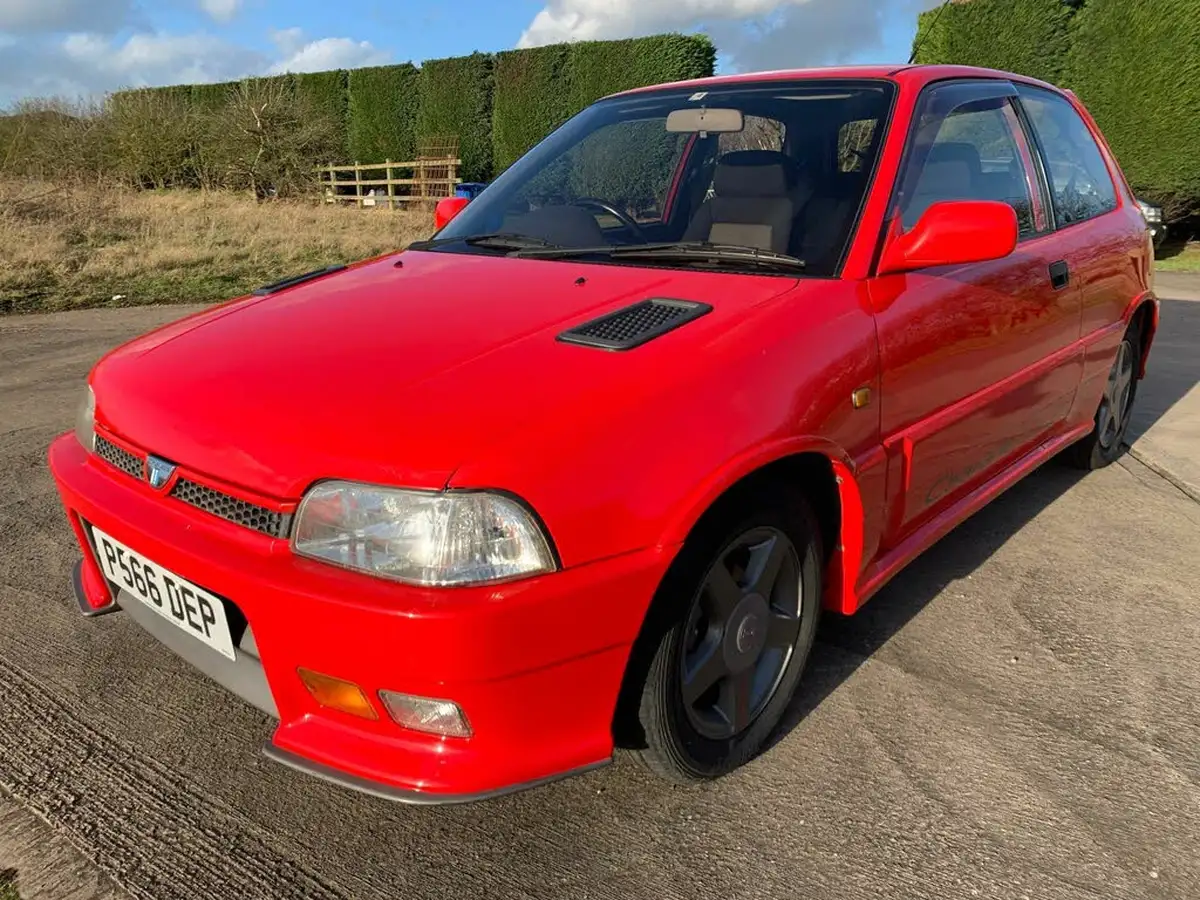 1997-daihatsu-charade-big-0