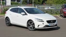 2016-volvo-v40-20td-d2-r-design-pro-small-0