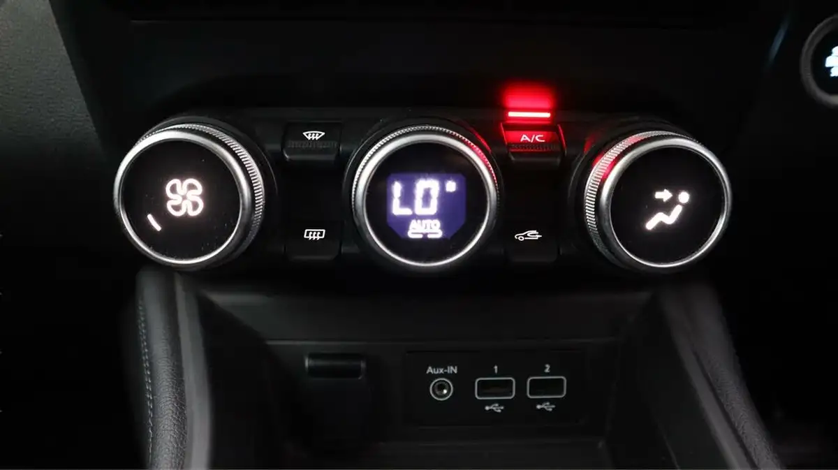 2022-renault-zoe-e-iconic-135ps-r135ze50-boost-charge-big-12