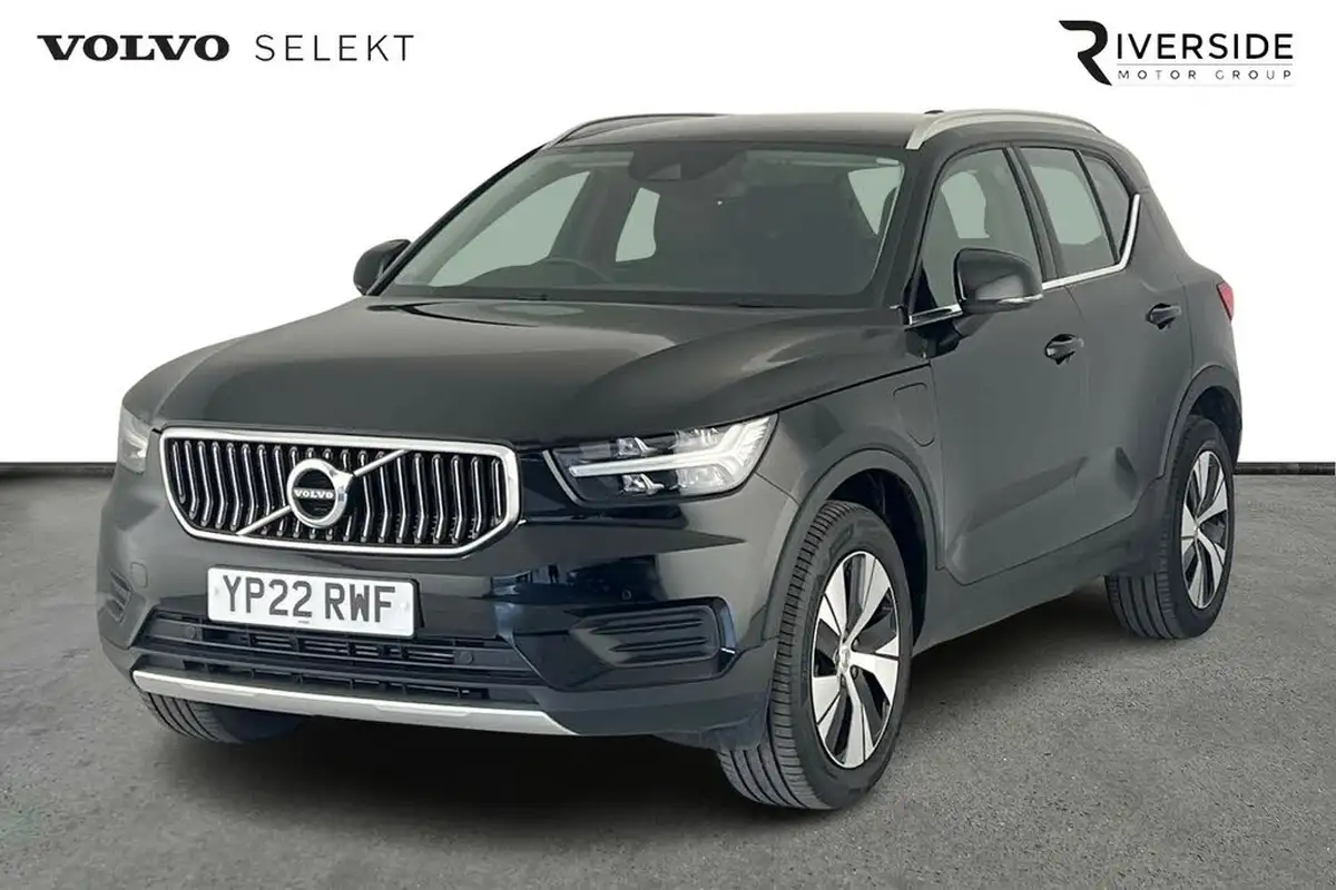 2022-volvo-xc40-15-t4-inscription-expression-big-8