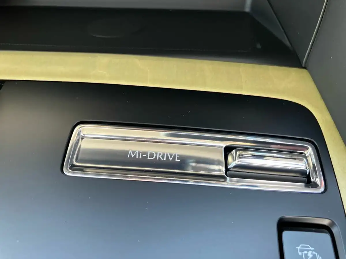 2025-mazda-cx-60-25-e-skyactiv-takumi-panoramic-sunroof-big-37
