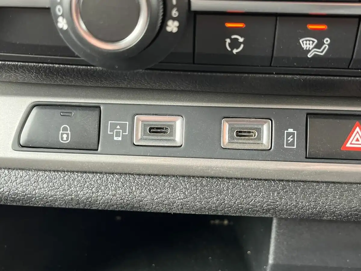 2024-vauxhall-vivaro-20td-xl-pro-big-25