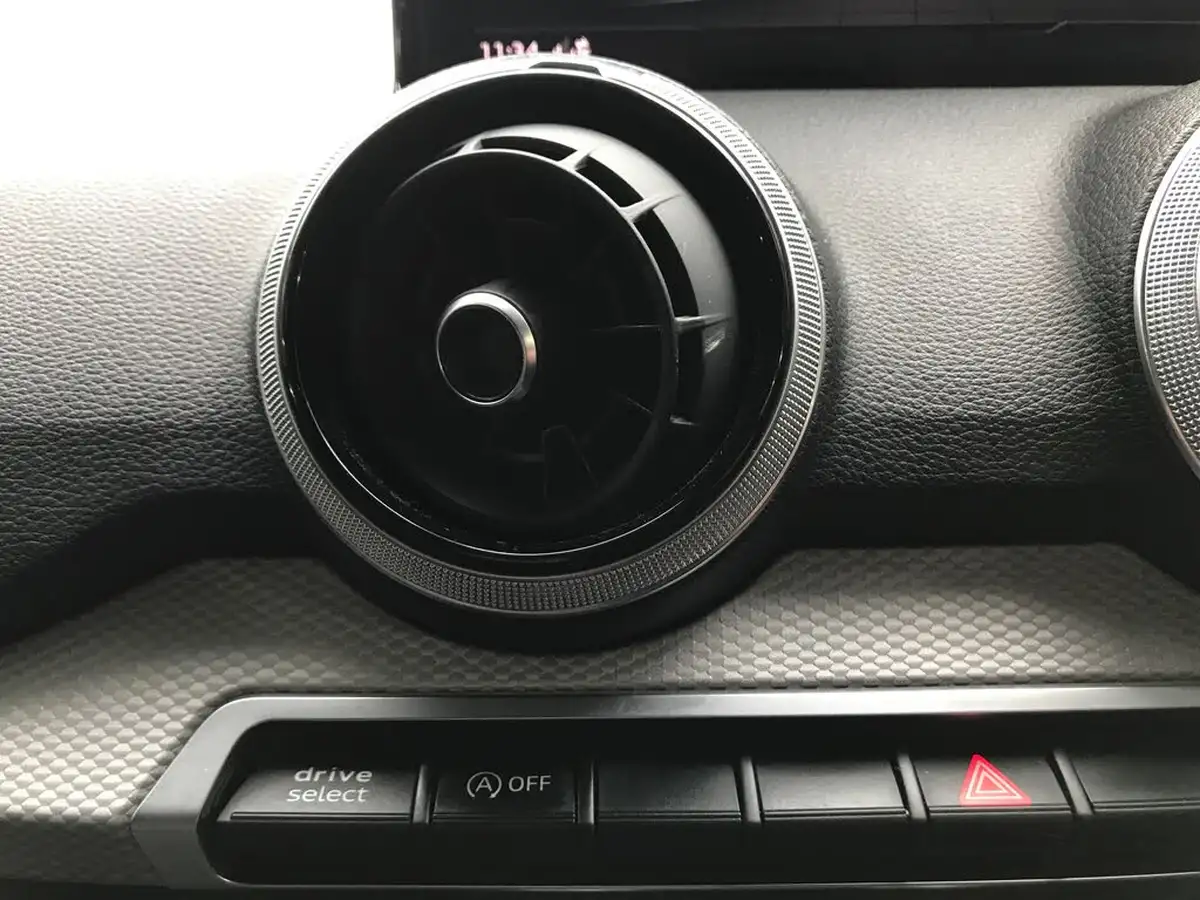2022-audi-q2-15-35-tfsi-sport-s-tronic-big-18