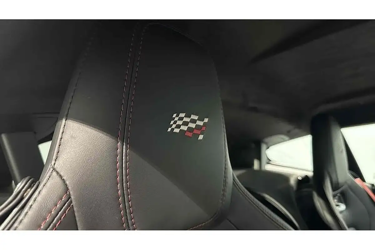 2019-jaguar-f-type-20-i4-chequered-flag-coupe-big-38