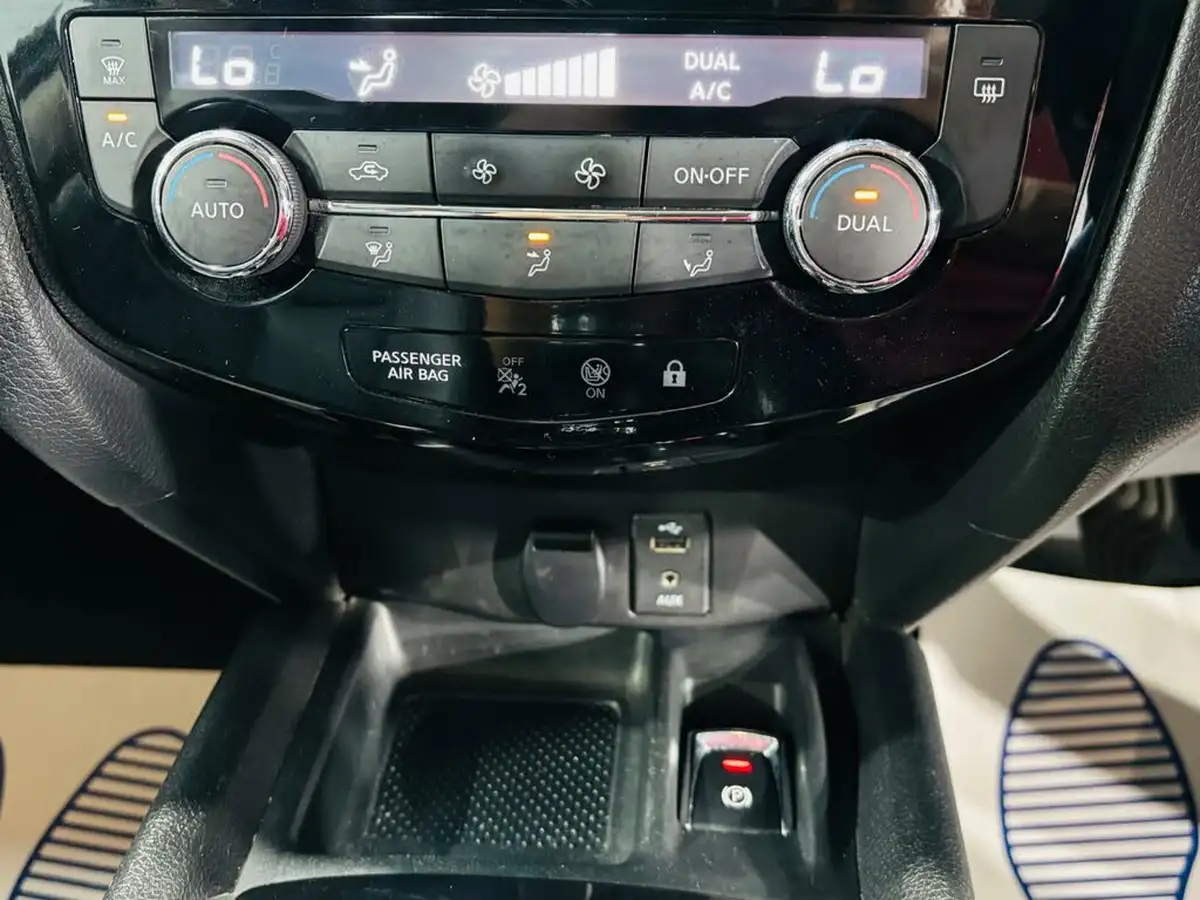 2017-nissan-x-trail-16dci-tekna-4x4-7-seat-big-17