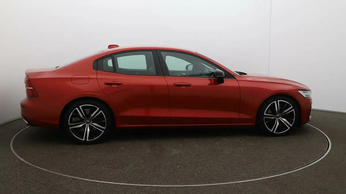 2019-volvo-s60-20-t5-r-design-plus-big-43