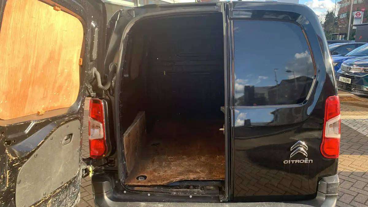 2022-citroen-berlingo-15bluehdi-1000-enterprise-pro-100pseu6d-big-44