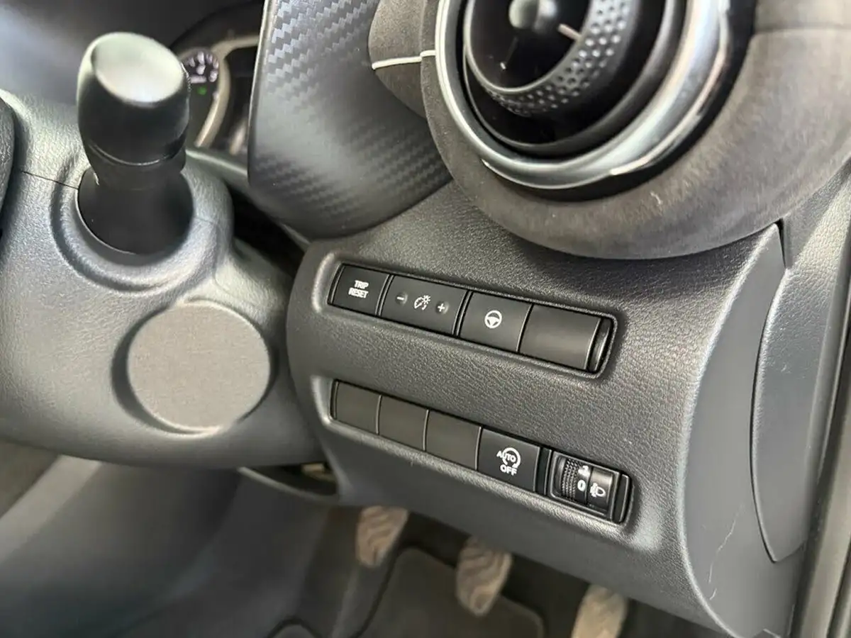 2021-nissan-juke-10-dig-t-tekna-big-31