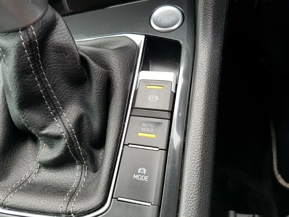 2022-volkswagen-tiguan-15-tsi-r-line-big-17