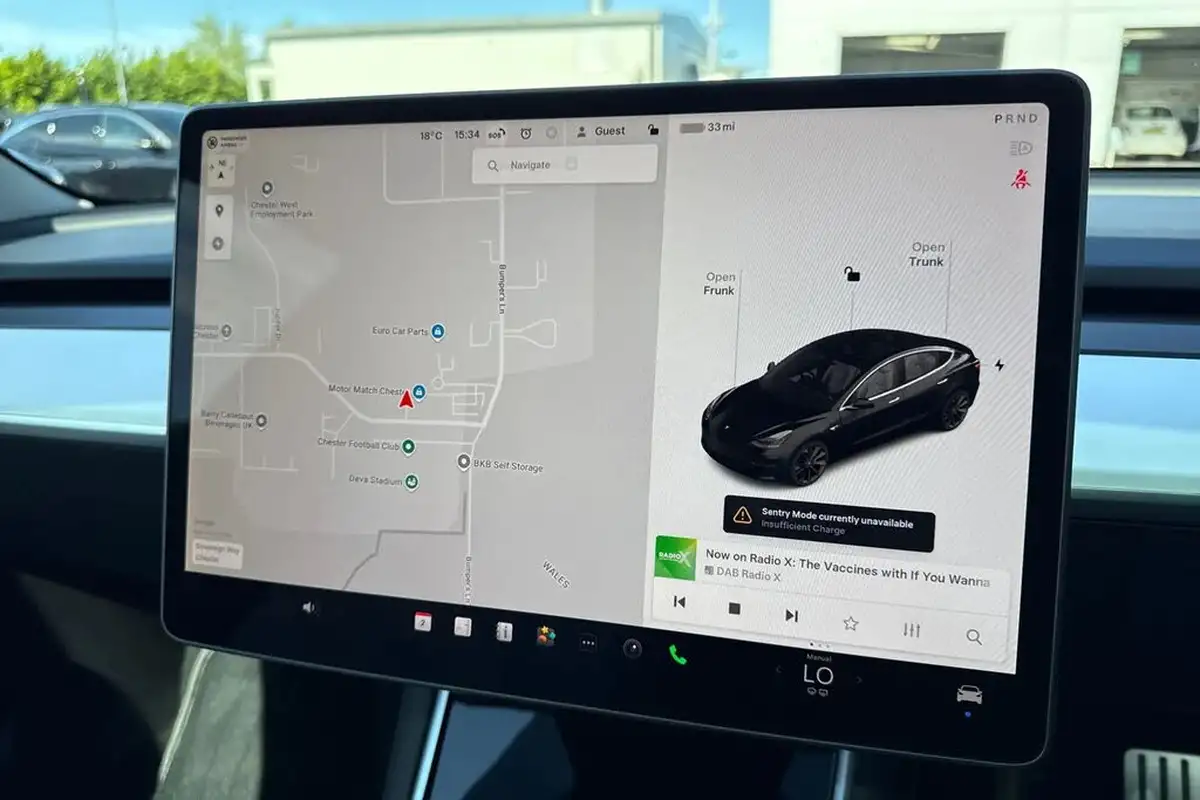 2020-tesla-model-3-e-performance-big-42