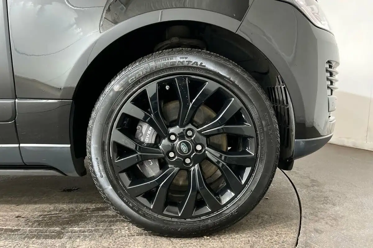 2019-land-rover-range-rover-20-p400e-vogue-big-10