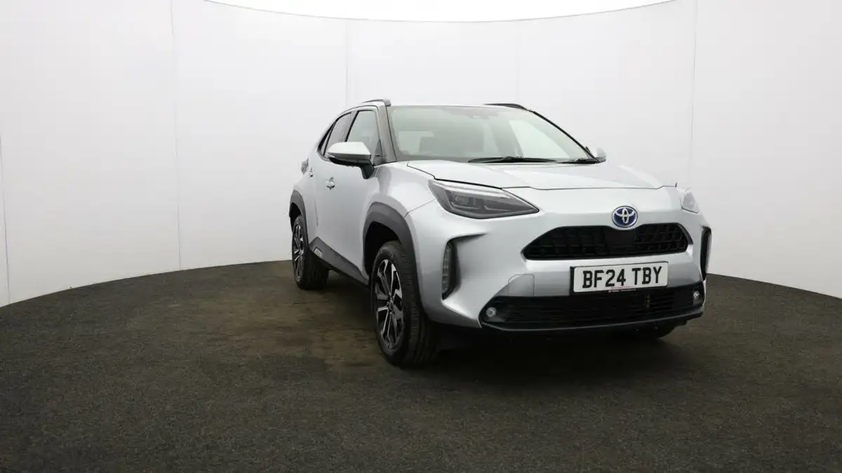 2024-toyota-yaris-cross-15-vvt-i-design-big-36