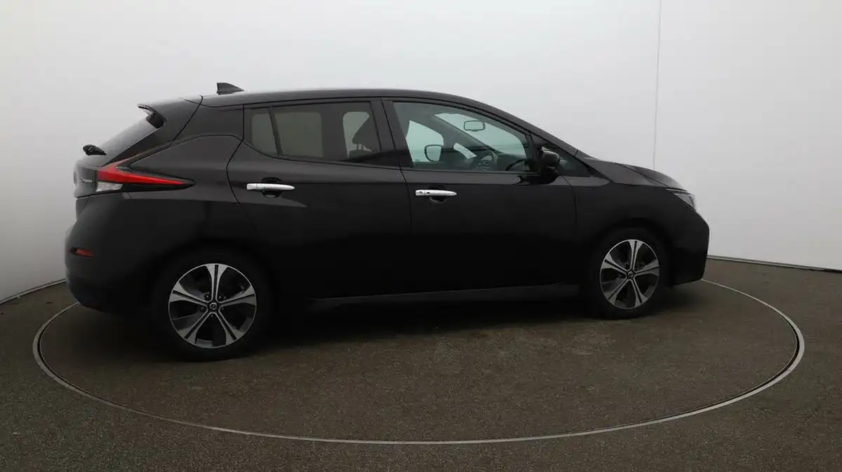 2021-nissan-leaf-e-n-connecta-big-42
