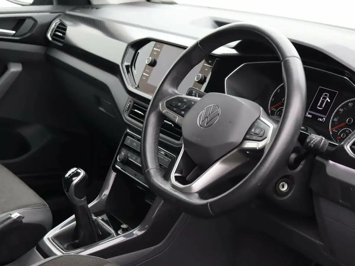 2020-volkswagen-t-cross-10-tsi-sel-110ps-dsg-big-11