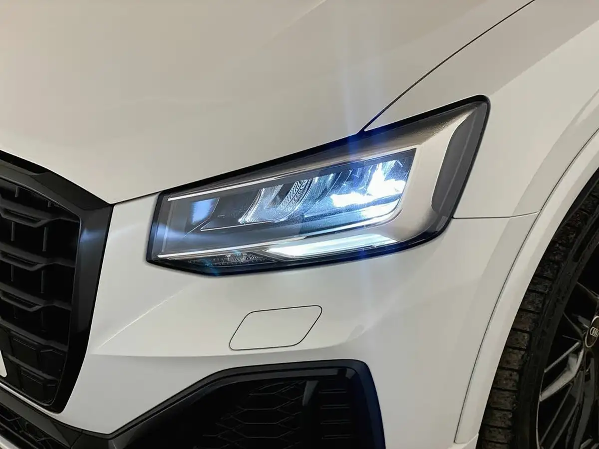2022-audi-q2-15-35-tfsi-black-edition-s-tronic-big-34