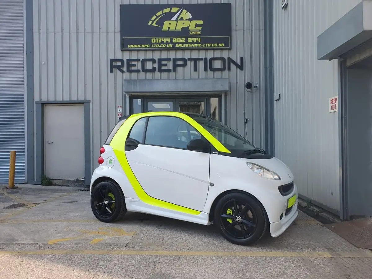 2011-smart-fortwo-10-pulse-71bhp-coupe-softouch-big-1