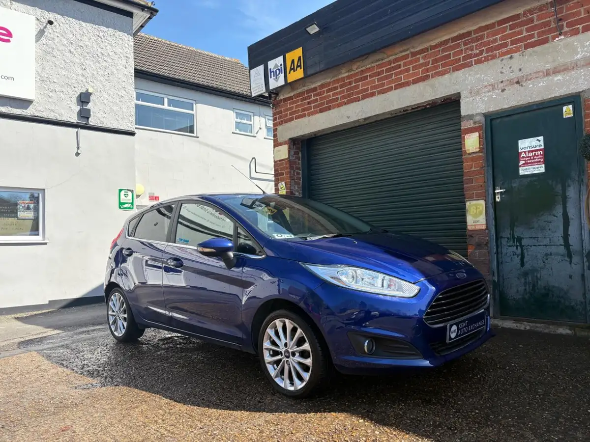 2016-ford-fiesta-10t-titanium-x-125ps-ss-5d-big-1