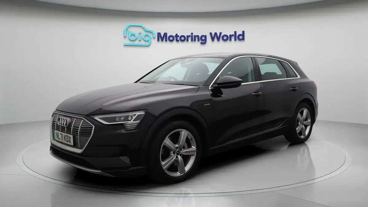 2021-audi-e-tron-50e-technik-station-wagon-big-3