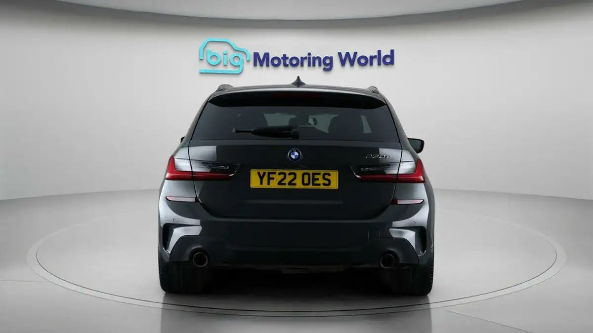 2022-bmw-3-series-20-330e-m-sport-pro-edition-touring-5d-big-6