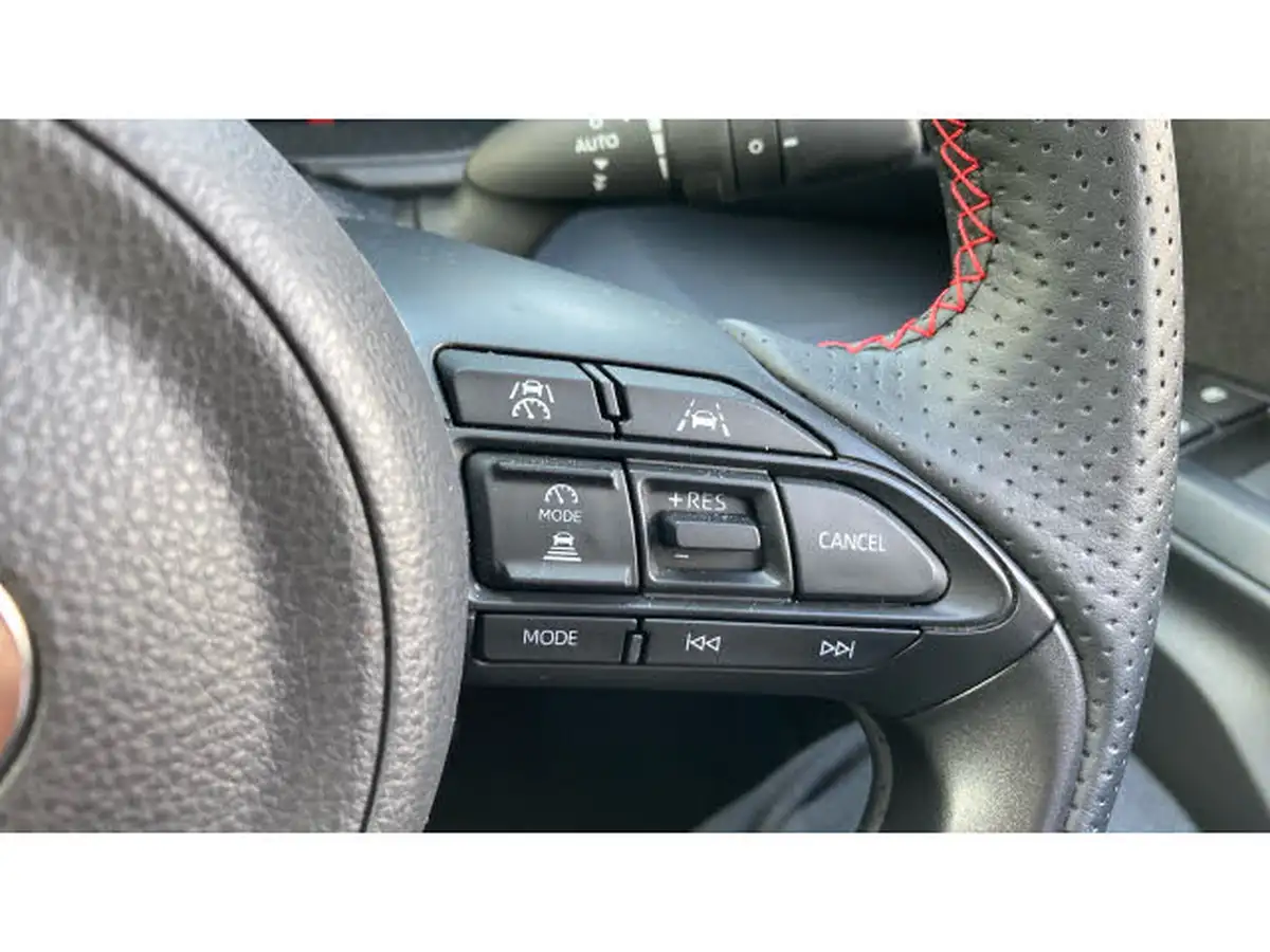 2024-toyota-yaris-15-vvt-i-gr-sport-128bhp-big-20