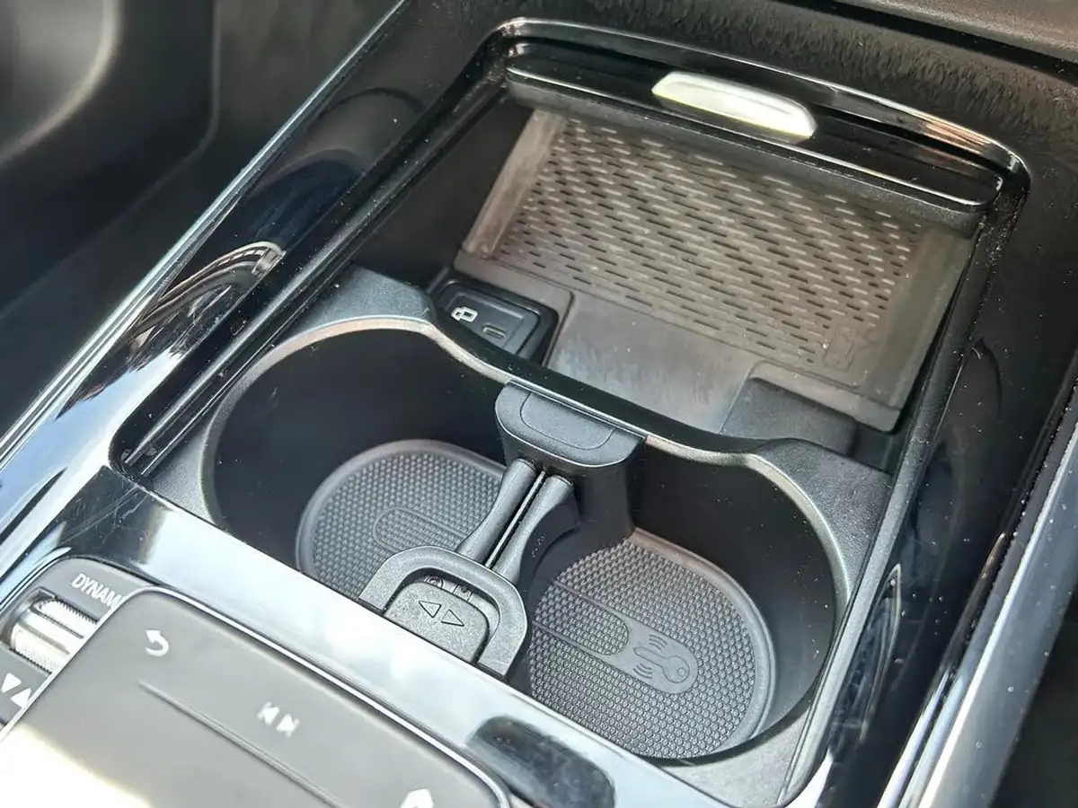 2021-mercedes-benz-gla-class-20d-gla-200d-sport-executive-big-30