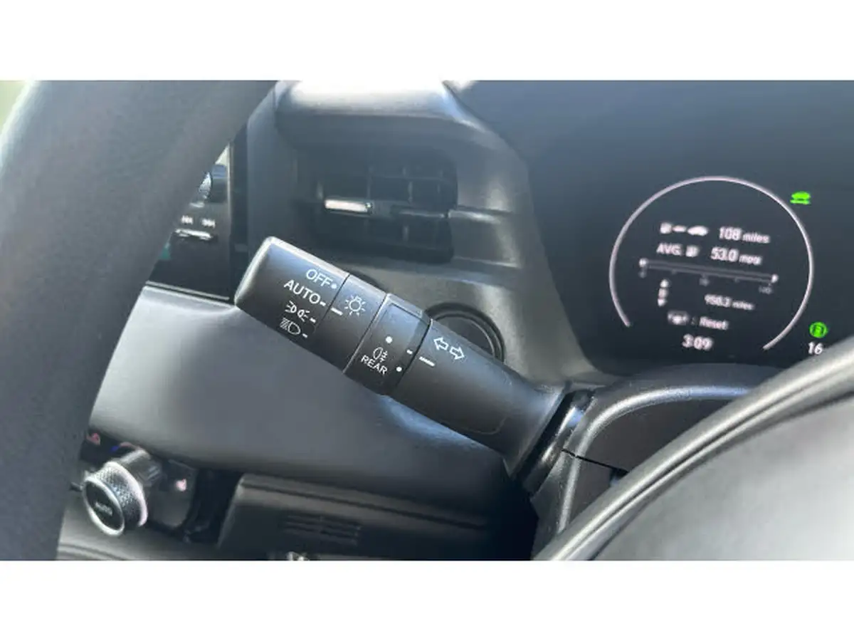 2022-honda-hr-v-15-i-mmd-elegance-big-33