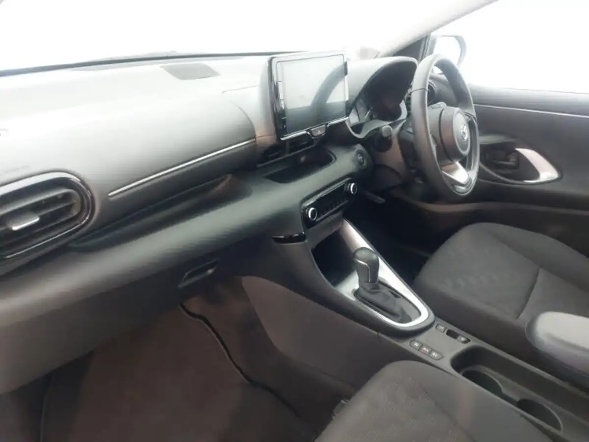 2024-mazda-mazda2-15-exclusive-line-big-4