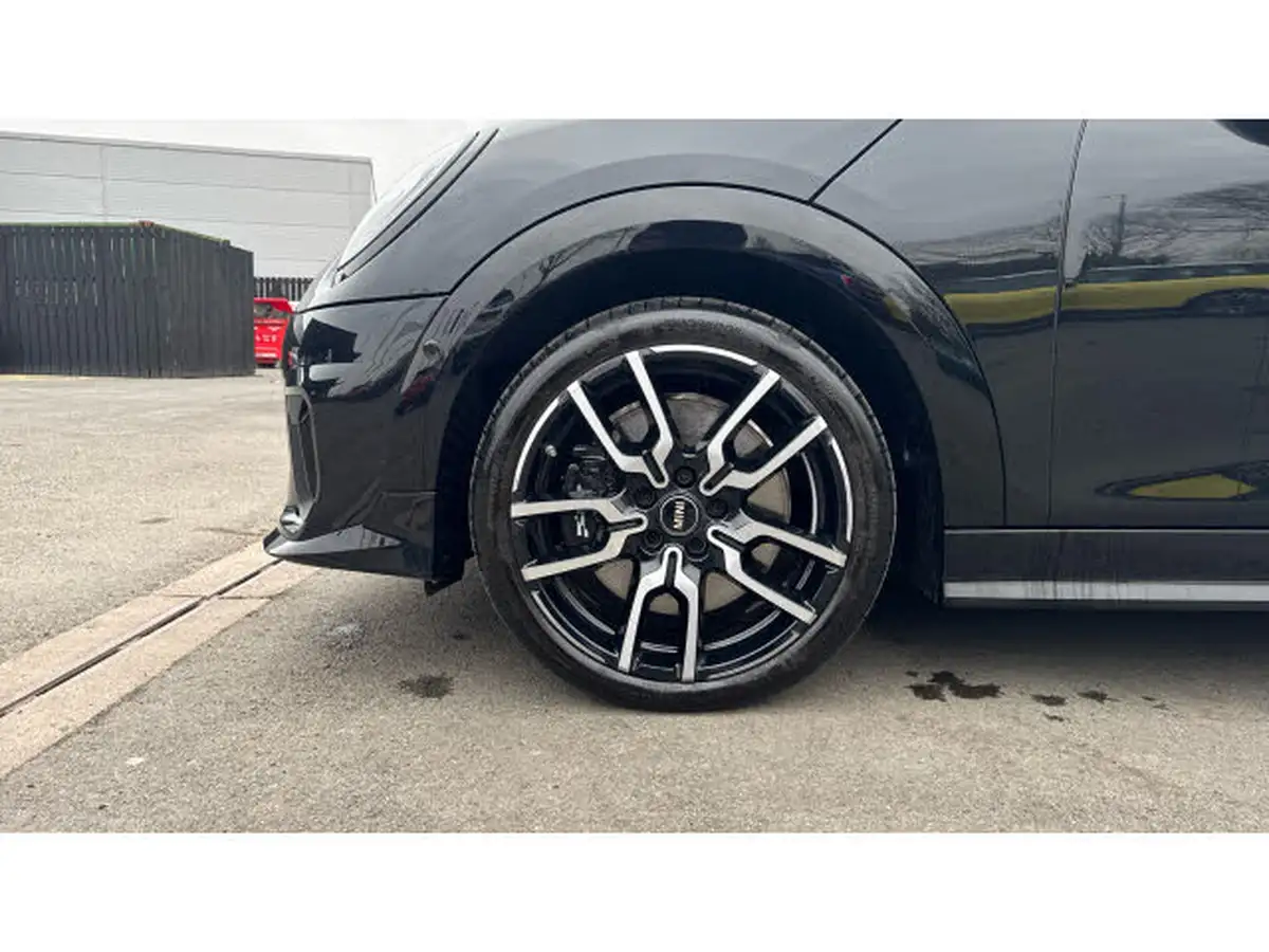 2024-mini-cooper-15-cooper-c-sport-3d-big-44