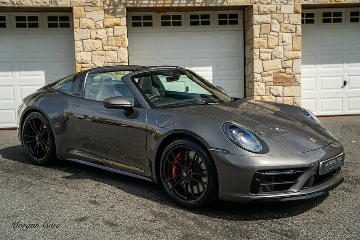 2022-porsche-911-30-targa-4-gts-pdk-big-2