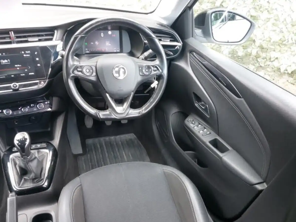2022-vauxhall-corsa-12i-elite-edition-big-9