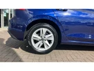 2022-volkswagen-golf-15-tsi-life-130ps-hatchback-small-6