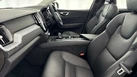 2021-volvo-xc60-20-t6-expression-small-37