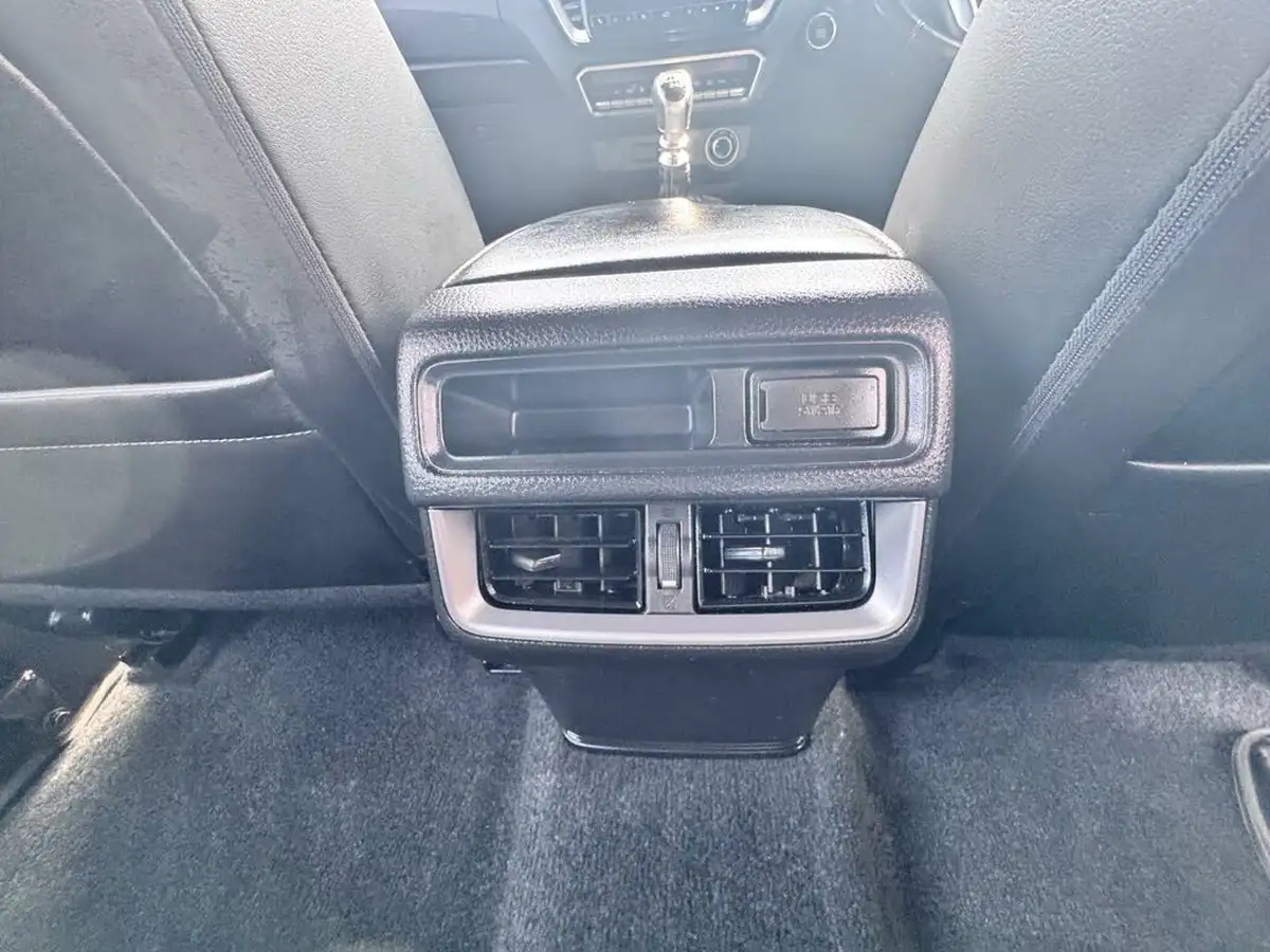 2022-isuzu-d-max-19td-v-cross-pick-up-big-9